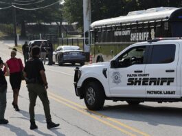 Estudiante de California es acusado de presuntamente planear un tiroteo en su secundaria prisión del condado de Fulton (2)