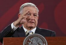 López Obrador: "Tenemos la obligación moral" de ayudar a combatir el fentanilo en EE.UU. El presidente de México, Andrés Manuel López Obrador, aseguró este sábado que su país tiene la "obligación moral" de participar en la lucha contra el fentanilo en Estados Unidos.