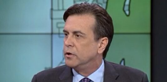El comisionado (concejal) de la ciudad de Miami, Florida, Alejandro "Alex" Díaz de la Portilla fue arrestado este jueves junto al abogado William W. Riley Jr.