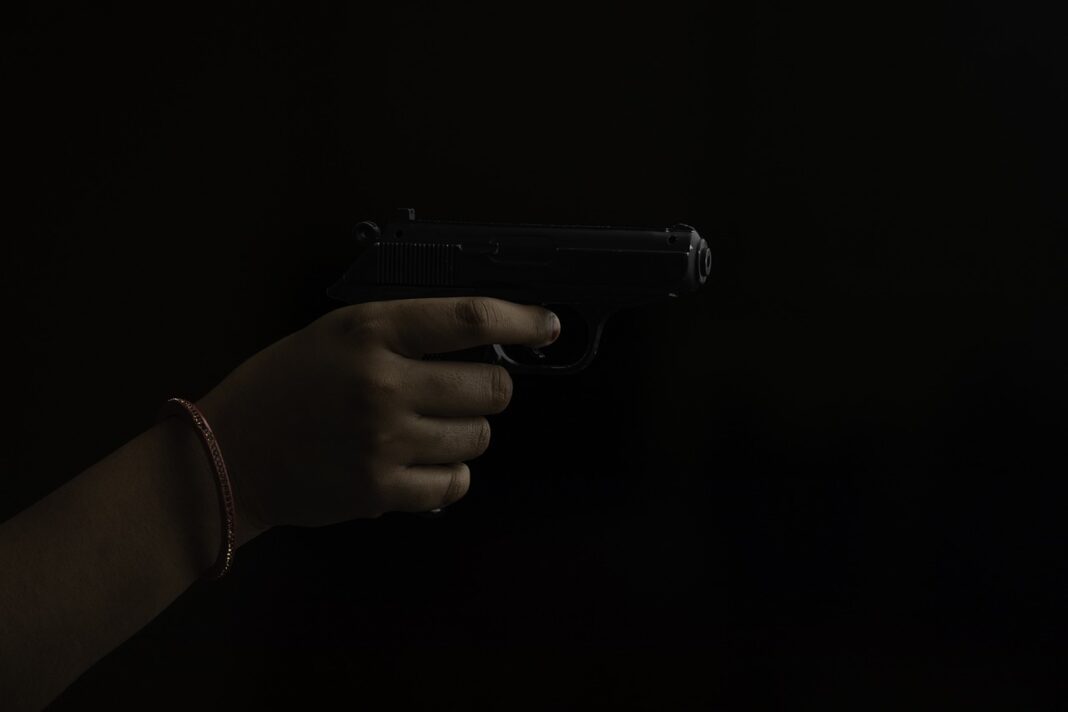 Un niño de diez años murió el lunes por la noche en Miami, Florida, tras dispararse con un arma de fuego en un 