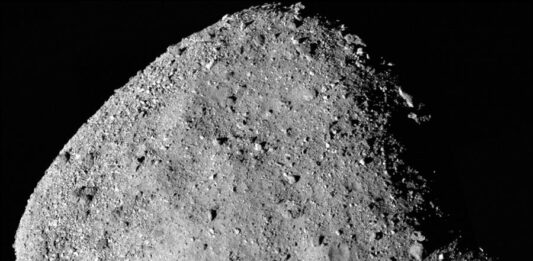 Después de un viaje espacial de siete años, una cápsula de la NASA aterrizará el domingo en el desierto de Utah con una valiosa carga: un puñado de rocas y polvo del asteroide Bennu, que promete proporcionar información única sobre la formación del sistema solar hace unos 4.500 millones de años.