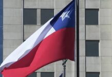 El Gobierno de Chile ha hecho este viernes un llamamiento a la población para que, en la medida de lo posible, evite desplazamientos innecesarios al centro de la capital, Santiago, durante el domingo y el lunes, fecha en que se celebra el 50 aniversario del golpe de Estado contra Salvador Allende.