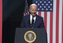 El presidente Joe Biden, situó la defensa de la democracia en el centro de su campaña a la reelección en 2024 con un discurso en el que alertó sobre el peligro que supondría la vuelta al poder del expresidente Donald Trump, en anticipación de un nuevo enfrentamiento en las urnas.