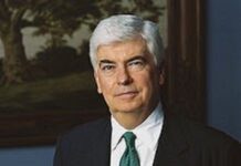 Asesor del presidente Biden viaja a Chile para aniversario del golpe de Pinochet Christopher Dodd1.