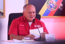 El gobernante Partido Socialista Unido de Venezuela (PSUV) dijo este lunes que ve "imposible" que la oposición celebre las primarias el 22 de octubre, en las que definirá a su abanderado para las presidenciales de 2024, "sin el apoyo" del Consejo Nacional Electoral