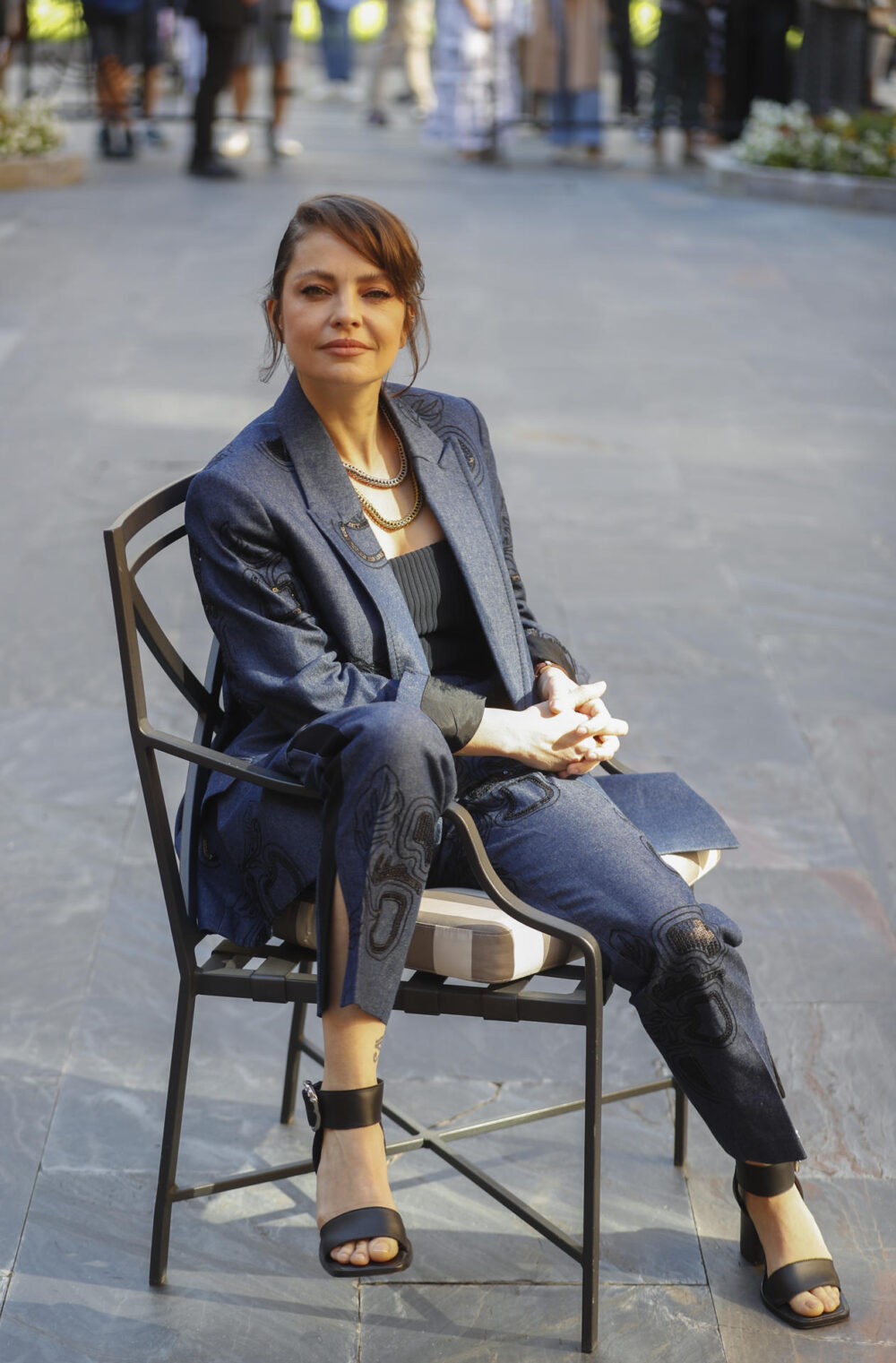 La actriz argentina Dolores Fonzi, posa este domingo tras ofrecer una entrevista.