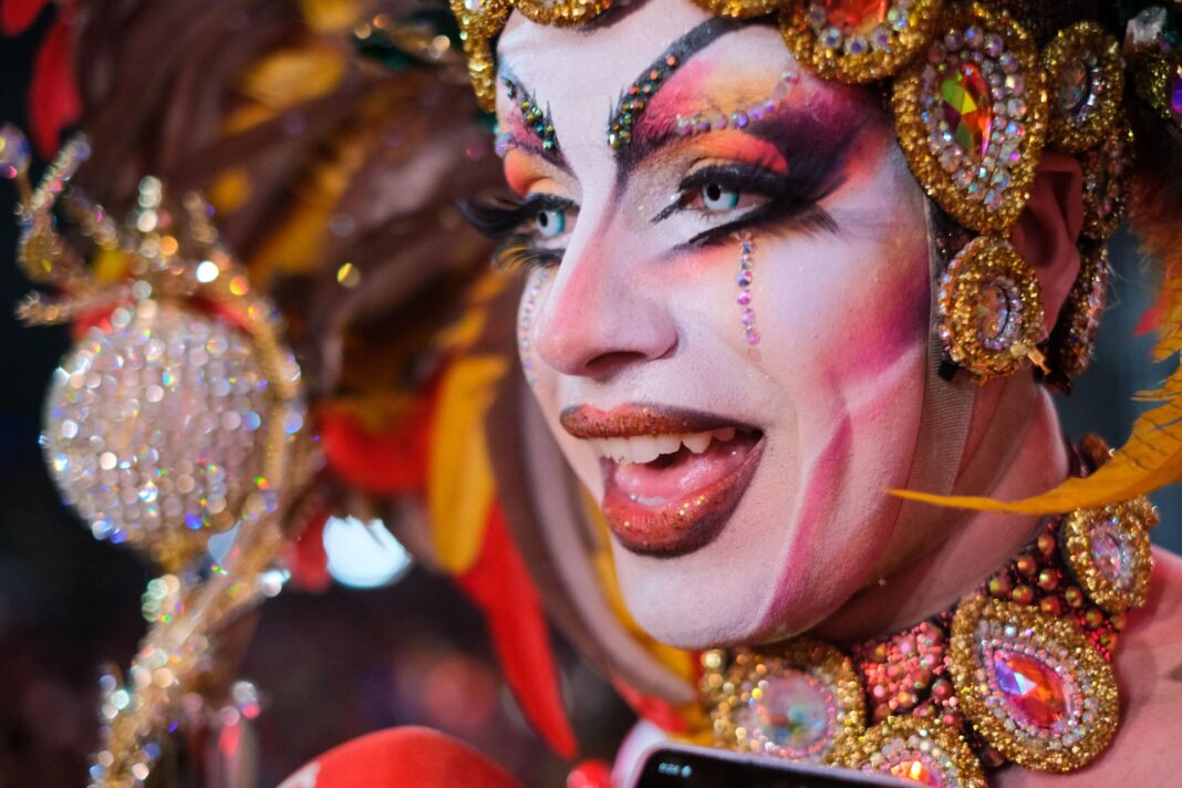 Drag 12 Un juez decretó que la controvertida ley de Texas que limita los espectáculos públicos de