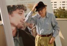 Woody Allen: Seguiré haciendo cine mientras alguien quiera financiar las películas El director neoyorquino Woody Allen