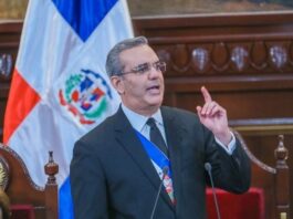 El presidente de República Dominicana ordena el cierre de la frontera con Haití El presidente de República Dominicana, Luis Abinader, ha decretado el cierre de la frontera marítima, aérea y terrestre con su vecina Haití.