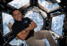 El astronauta Frank Rubio marca récord de estadía en el espacio de la NASA El estadounidense de origen salvadoreño Frank Rubio sobrepasó este lunes en la Estación Espacial Internacional (EEI) el récord de 355 días consecutivos, 3 horas y 45 minutos de permanencia en el espacio.