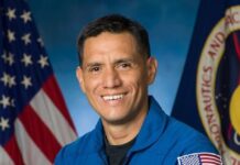 El astronauta Frank Rubio se considera un afortunado por su tiempo récord en la EEI El estadounidense Frank Rubio, el astronauta de la NASA que más tiempo ha permanecido en el espacio, se consideró este miércoles "afortunado" por su estadía récord en la Estación Espacial Internacional (EEI).