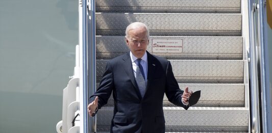 El presidente Joe Biden, viajará al estado de Michigan este martes para caminar en el piquete con miembros del sindicato United Auto Workers, un viaje que se produce después de que enfrentara presión política para aumentar su apoyo público a los miembros del sindicato.