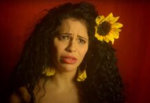 La obra "Farándula", la más exitosa que se ha presentado en Cuba en los últimos 30 años, ha llegado al teatro Repertorio Español de Nueva York.