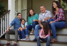 Latinos aportan casi el 80 % del crecimiento de la fuerza laboral en EE.UU. indica informe.
