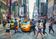 Hay más de tres millones de inmigrantes en la ciudad de Nueva York, que representan el 36% por ciento de la población y el 43% de su fuerza laboral y la mayoría de ellos provienen de América Latina.