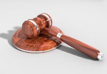 Una enfermera practicante de Florida, fue declarada culpable este jueves de cometer fraude por valor de 200 millones de dólares al sistema de salud público Medicare, y enfrenta una condena de hasta 20 años de prisión, según documentos judiciales.