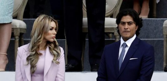 Nicolás Petro Burgos, primogénito del presidente colombiano, Gustavo Petro, reveló que su padre sí sabía del supuesto dinero irregular que entró en la campaña con la que ganó las elecciones de 2022.