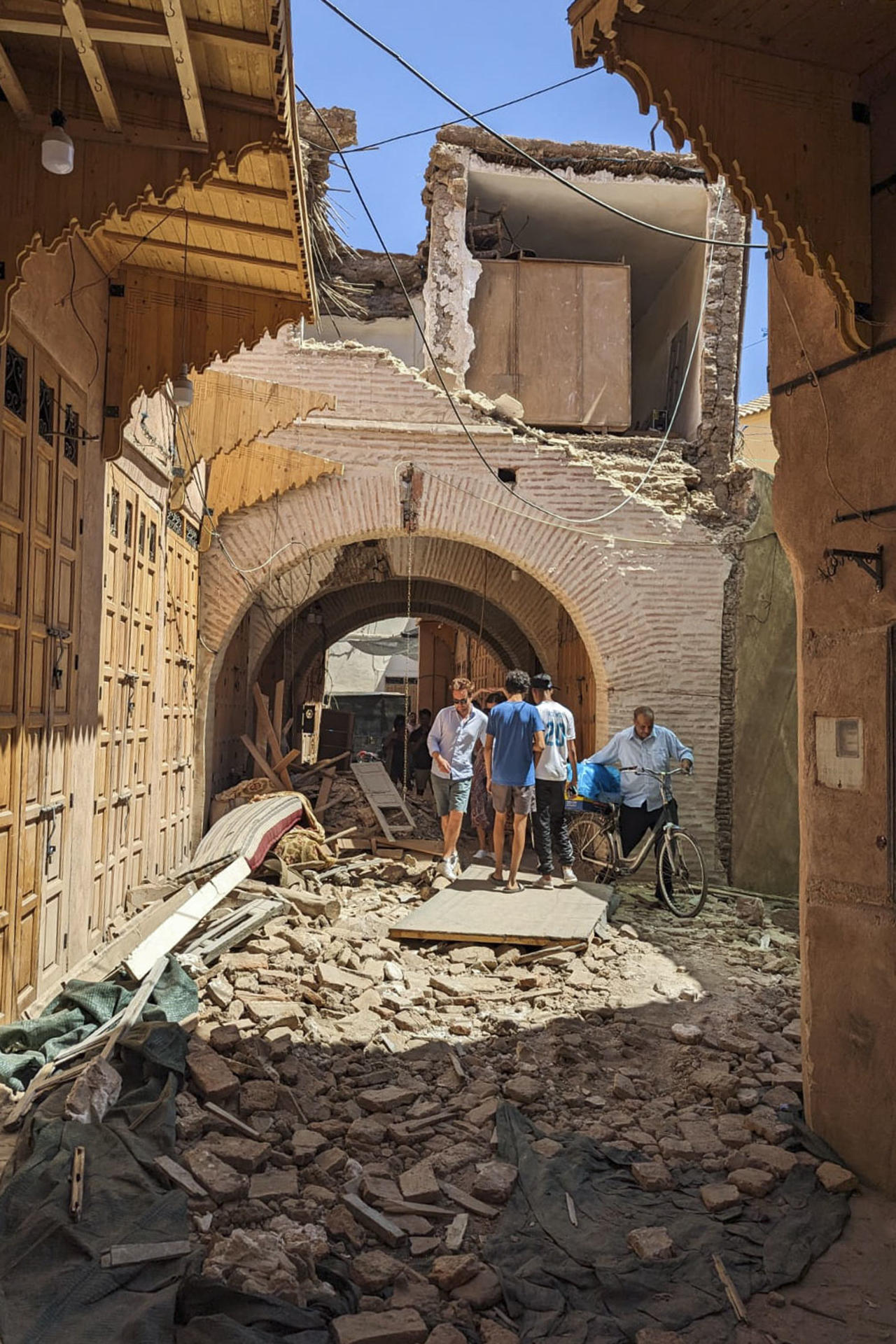 Fotografía de los destrozos provocados por el terremoto de magnitud 7 este sábado en Marrakech (Marruecos).
