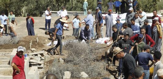 El número de muertos por el terremoto que azotó este viernes Marruecos se sitúa en 2.012 personas y los heridos ascienden a 2.059, según los datos recabados por el Ministerio del Interior marroquí hasta las 22.00 hora local (21.00 GMT).