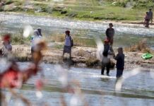 Frontera de Texas registra nueva ola masiva de migrantes y muerte de dos, incluido un niño migrantes.