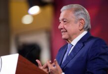 México confirma la asistencia de Cuba, Venezuela, Honduras y otros a la cumbre migratoria El presidente mexicano, Andrés Manuel López Obrador, confirmó este miércoles la asistencia de los mandatarios de Cuba, Colombia, Honduras, Haití, Venezuela, Ecuador y Guatemala a la cumbre sobre migración del próximo domingo en Chiapas, estado de la frontera sur de México.