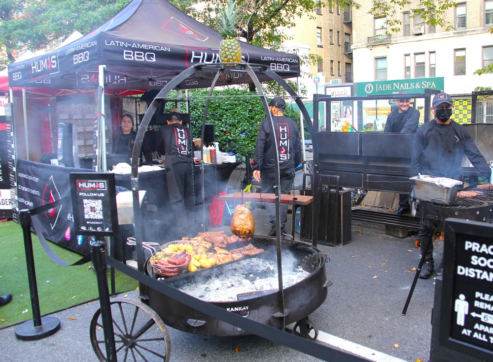 La cocina venezolana tambi&eacute;n est&aacute; presente en las ferias callejeras de Nueva York y sus famosos asados, tradicionalmente llamados &ldquo;carne llanera&rdquo; actualmente deleitan a todos los asistentes a estas populares actividades en diferentes barrios de la ciudad.