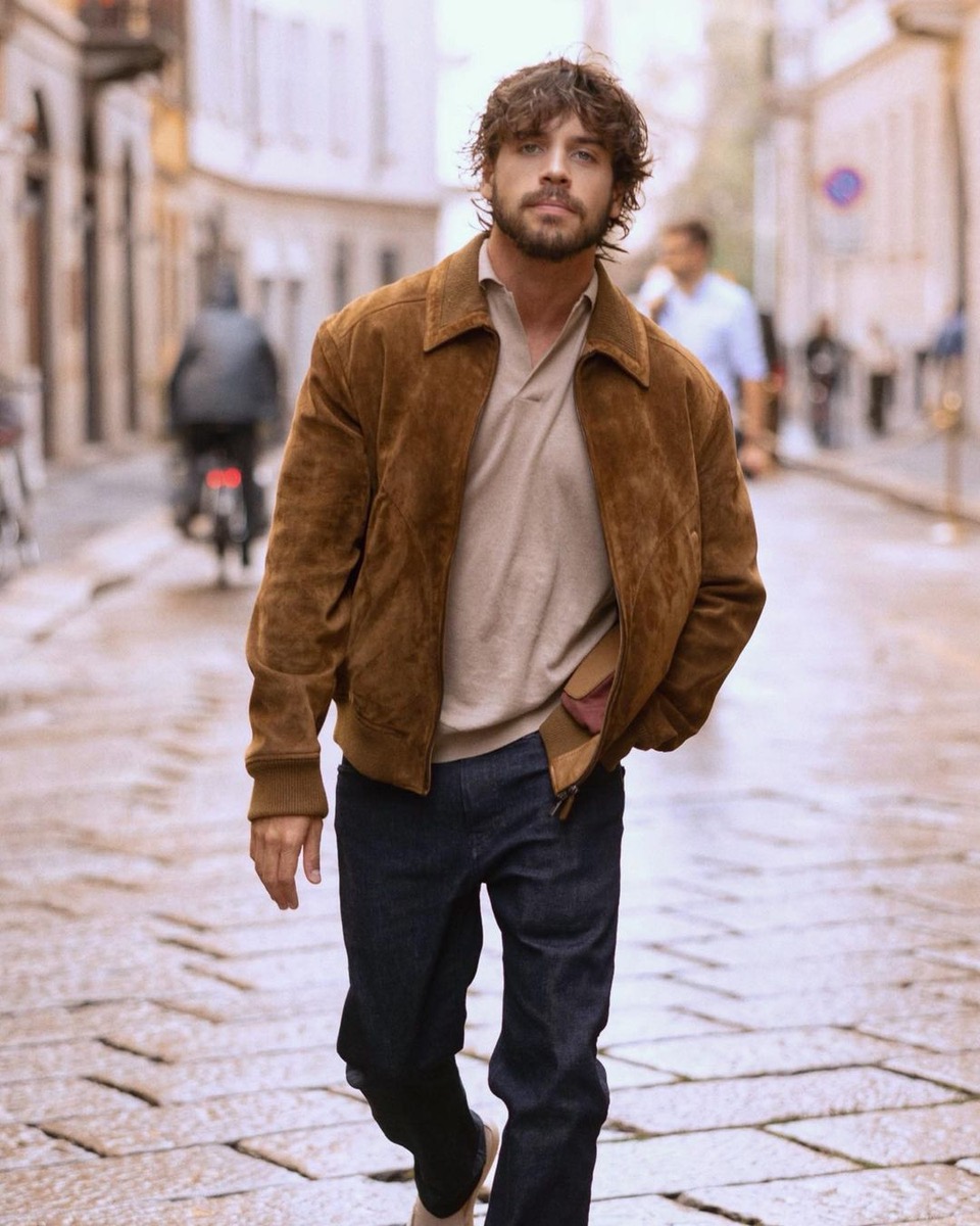 Pastrana tambi&eacute;n es modelo y desarroll&oacute; una pasi&oacute;n por la moda y los deportes.