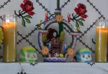 La Fundación Casa de México de Madrid inauguró este sábado su altar por el próximo Día de Muertos, bajo el título “Que ni la muerte nos separe”, que en esta oportunidad rinde homenaje a 30 mujeres cuyas trayectorias destacaron en ámbitos como la historia, las artes visuales y escénicas, el periodismo, la literatura, la política, el activismo social, la música o la ciencia.