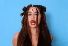 Amber Yezel, a artista, que combina música, cine y animación digital.