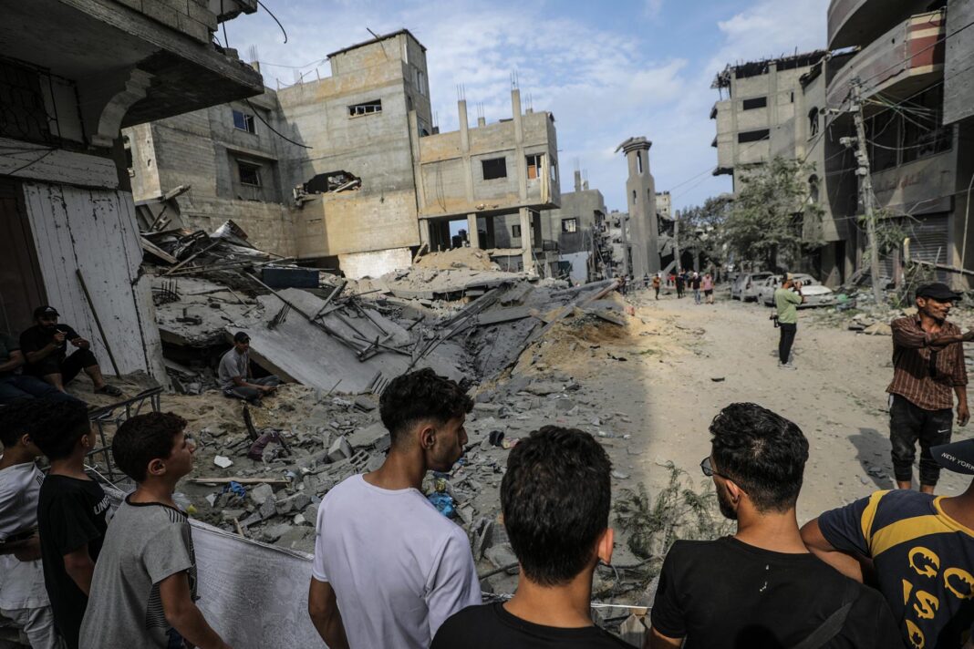 Al menos once estadounidenses han fallecido en el ataque de Hamás contra Israel, mientras que todavía se desconoce el número de personas de esta nacionalidad que fueron tomadas como rehenes en Gaza, informó este lunes el presidente de Estados Unidos, Joe Biden.