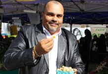 Heberto Eljach presentando la cocina de Colombia en Nueva York El chef Heberto Eljach, -nacido en la histórica Cartagena de Indias-, tiene una larga y reconocida trayectoria en su natal Colombia, llega a Nueva York para participar en el afamado festival Food and Wine que presenta lo mejor de los talentos nacionales e internacionales.
