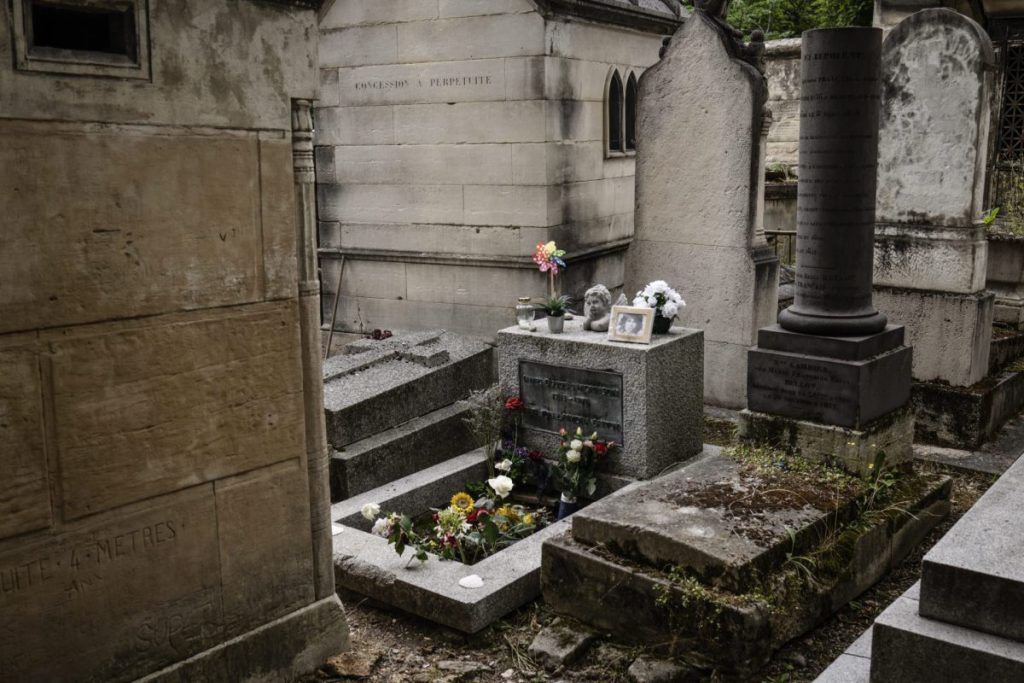 Cementerio Aparecen cadáveres abandonados de 6 bebés a la entrada de un cementerio en Santo Domingo