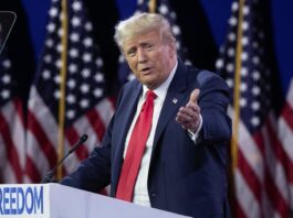 La jueza del asalto al Capitolio suspende la orden que prohibía a Trump insultar al fiscal La jueza Tanya Chutkan congeló temporalmente este viernes la orden de silencio contra el expresidente Donald Trump, que ella misma emitió el lunes, y por la que se le prohibió insultar al fiscal, al personal judicial y a los testigos del caso en el que está imputado en Washington.