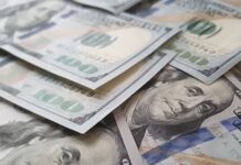 El rendimiento del bono del Tesoro a 10 años superó este miércoles el 4,9 %, algo que no sucedía desde 2007, mientras otros títulos a más corto plazo en el mercado de deuda también incrementaban sus intereses hasta niveles no vistos en años.