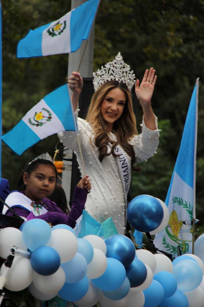 Una amplia presencia de organizaciones y agrupaciones guatemaltecas de Nueva York participaron en el Desfile de la Hispanidad 2023, demostrando gran sentido patri&oacute;tico y orgullo de sus ra&iacute;ces.