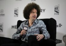 El director Michel Franco: "El miedo a perder la memoria me hizo escribir sobre demencia" El director de cine mexicano Michel Franco