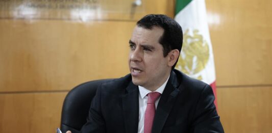 El director general de la Industria Nacional de Autopartes, Armando Cortés