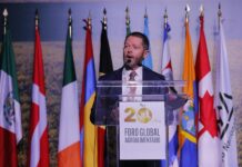 Critican decreto contra maíz transgénico en Foro Global Agroalimentario El editor ejecutivo global del Informe sobre Productividad Agrícola Mundial, conocido como Informe GAP, Thomas L. Thompson