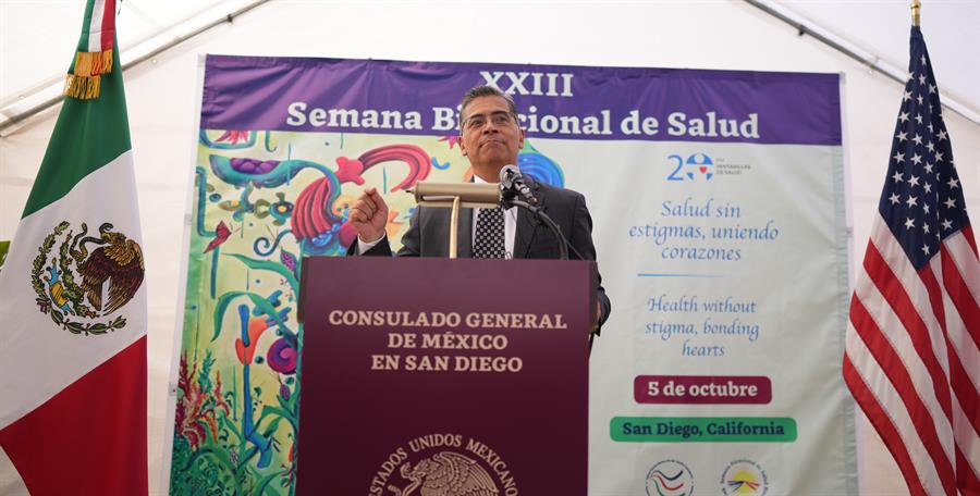 El secretario de Salud de Estados Unidos, Xavier Becerra, habla durante la inauguraci&oacute;n de la vig&eacute;simo tercera Semana Binacional de Salud