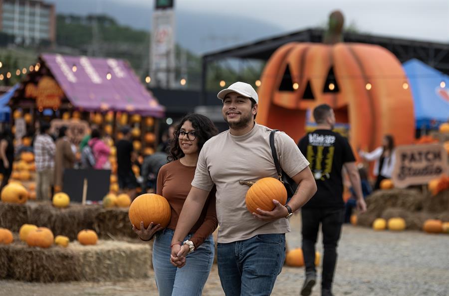 Festival de la Tierra y la Cosecha previo al D&iacute;a de Muertos, (4)