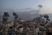EE.UU. no ve apropiada una investigación internacional del bombardeo en un hospital de Gaza Estados Unidos no cree que sea "apropiado" en este momento una investigación internacional sobre el bombardeo del hospital de Gaza que causó cientos de muertos y sigue creyendo la versión israelí, que apunta a que el origen fue el lanzamiento fallido de cohetes de Yihad Islámica.