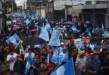 Guatemala vive este lunes un inédito paro nacional, tras una semana de bloqueos de carreteras