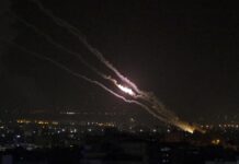 Israel bombardeó por aire varias instalaciones de Hamás en la Franja de Gaza como inicio de la operación "Espadas de hierro", en respuesta al ataque sorpresa múltiple que el grupo islamista lanzó esta mañana hacia territorio israelí.