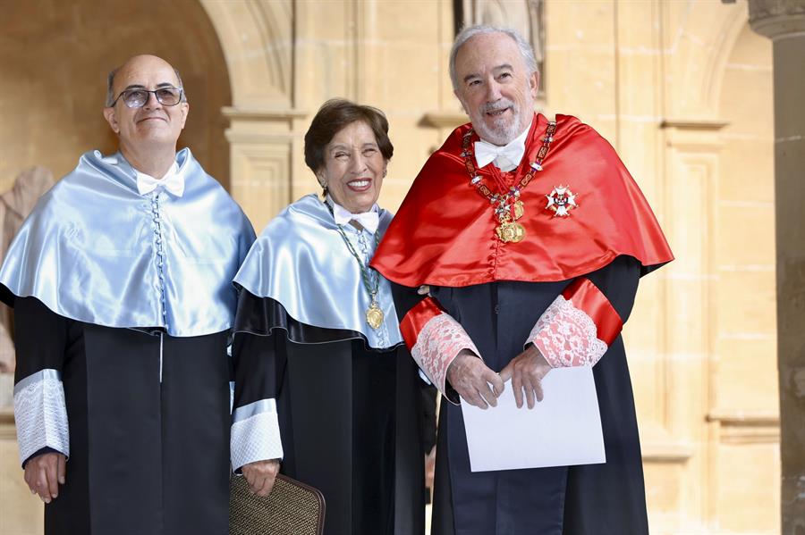 Los directores de las Academias de la Lengua de México