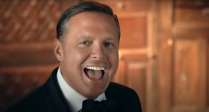 Luis Miguel El cantante comenzará su gira en Santo Domingo (República Dominicana) el 17 de enero próximo, tres días antes de la fecha prevista en un principio.