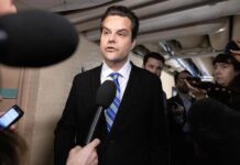 Congresista busca deponer a líder republicano McCarthy por trabajar con demócratas Matt Gaetz