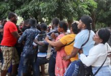 Denuncian presunta violación de una menor haitiana por un agente dominicano de Migración Migrantes