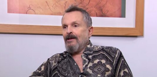 "Habrá disco y habrá gira el año que viene", ha anunciado en una rueda de prensa Bosé, cuyo último álbum de estudio fue 'Amo' en el año 2014.