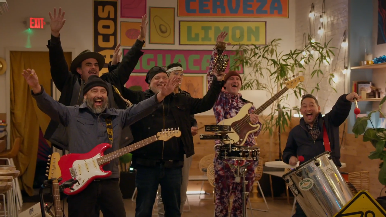 Ozomatli en &ldquo;Serenata De Las Estrellas&rdquo;.