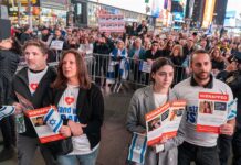 Personas participan en una manifestación en apoyo a Israel hoy, en Time Square (2)